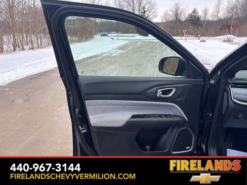 Used 2025 Jeep Compass Latitude w/ Sun & Sound Group image 9