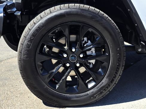 Certified 2025 Jeep Wrangler Backcountry image 9