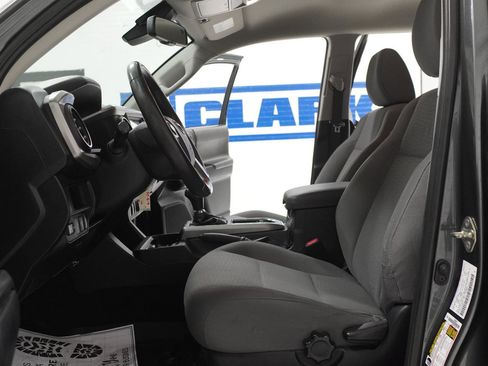 Used 2019 Toyota Tacoma SR5 RWD image 8