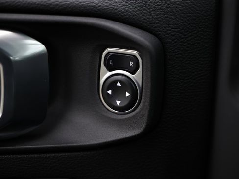 Used 2021 Jeep Wrangler Unlimited Rubicon w/ Dual Top Group image 16