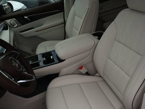 New 2026 Buick Enclave Avenir w/ Super Cruise Package AWD/4WD image 23