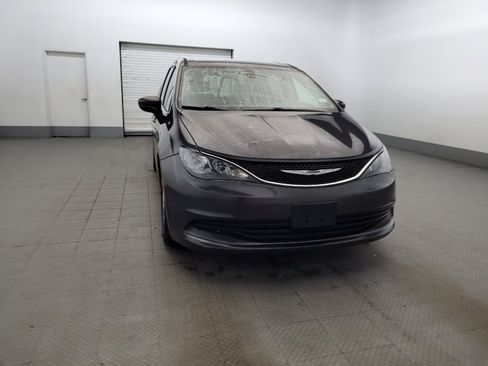 Used 2017 Chrysler Pacifica Touring FWD image 14