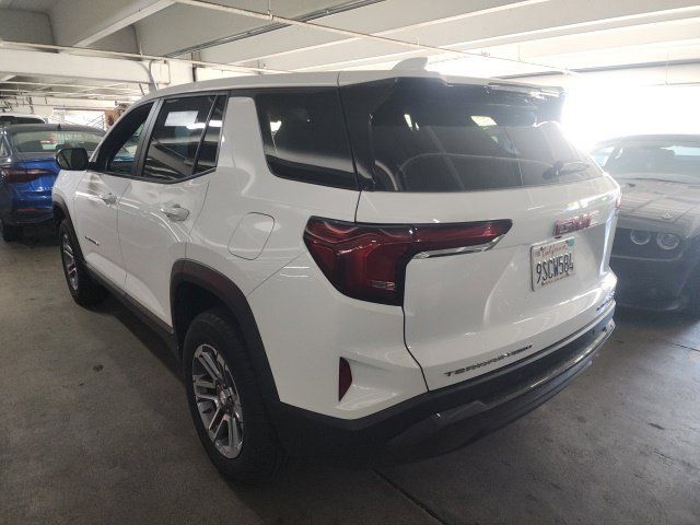Used 2025 GMC Terrain Elevation AWD/4WD image 3