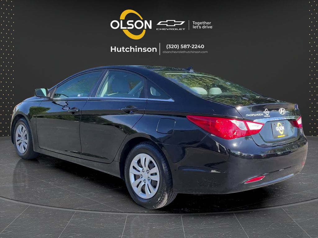 Used 2011 Hyundai Sonata GLS FWD image 3