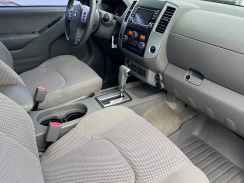 Used 2017 Nissan Frontier SV w/ SV Value Truck Package image 12