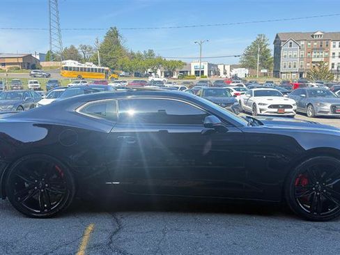Used 2021 Chevrolet Camaro LT w/ Redline Edition image 7