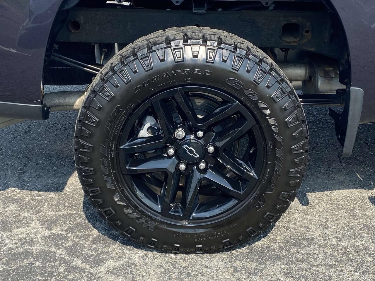 Used 2023 Chevrolet Silverado 1500 Custom Trail Boss AWD/4WD image 7