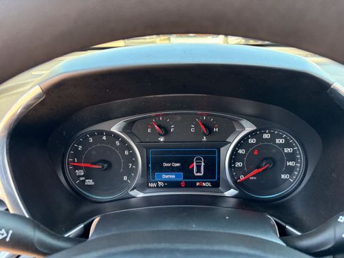 Used 2019 Chevrolet Equinox LT FWD image 28