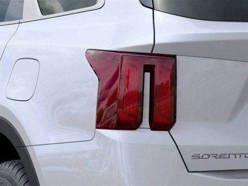 New 2026 Kia Sorento S AWD/4WD image 11