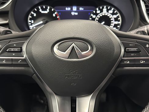 Used 2025 INFINITI QX55 Essential w/ Accent Package AWD/4WD image 16