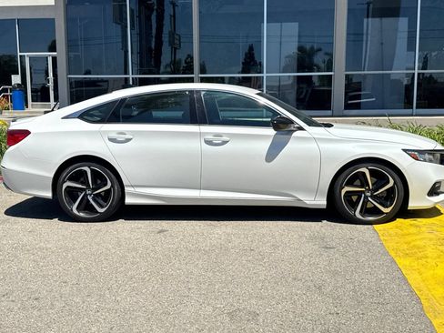 Used 2021 Honda Accord Sport image 4