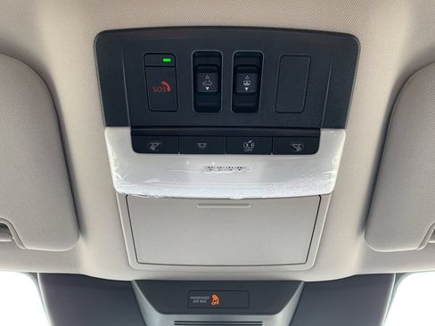New 2026 Nissan Pathfinder SL FWD image 17