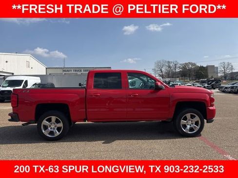 Used 2018 Chevrolet Silverado 1500 LT w/ Texas Edition image 14