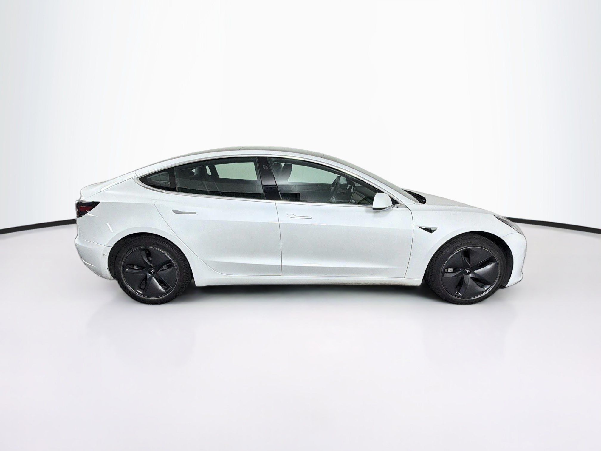 Used 2020 Tesla Model 3 Standard Range Plus RWD image 10