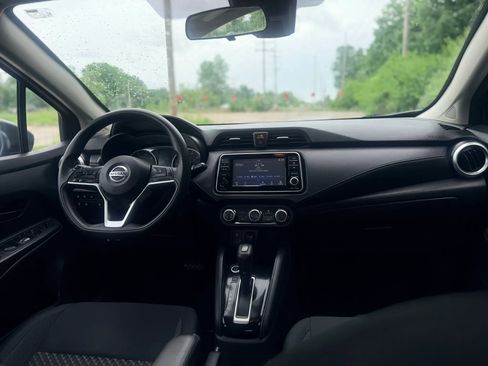 Used 2020 Nissan Versa S FWD image 20