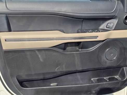 Used 2022 Ford Expedition Max XLT RWD image 30