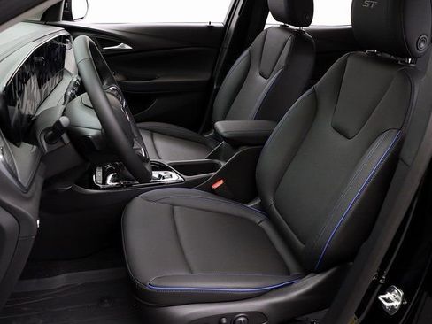 New 2026 Buick Encore GX Sport Touring w/ Comfort Package image 9