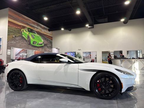 Used 2019 Aston Martin DB11 Tech Pkg $236K MSRP image 44