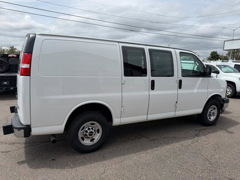 Used 2024 GMC Savana 2500 w/ Driver Convenience Package RWD image 10