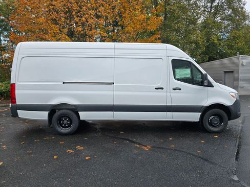 New 2026 Mercedes-Benz Sprinter 3500 image 7
