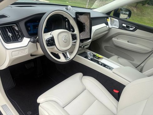 New 2026 Volvo XC60 T8 Ultra w/ Protection Package Premier AWD/4WD image 13