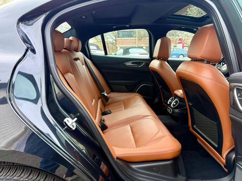 Used 2022 Alfa Romeo Giulia Ti image 24