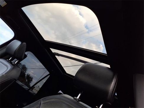 Used 2021 Ford Expedition Max Limited image 7