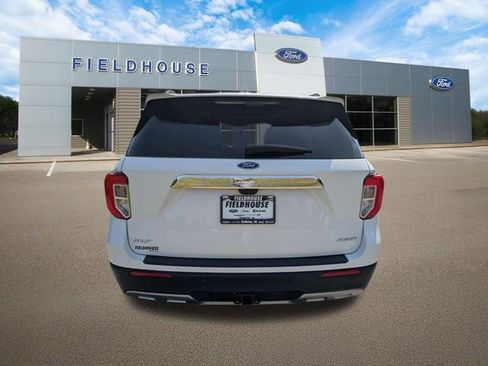 Used 2023 Ford Explorer XLT w/ Equipment Group 202A AWD/4WD image 9