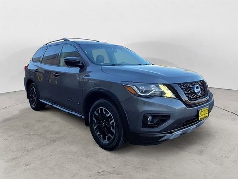 Used 2020 Nissan Pathfinder SL image 7