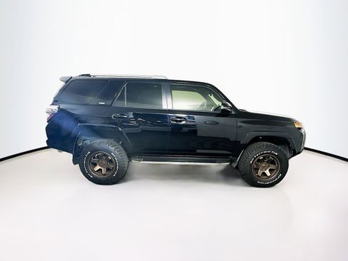 Used 2016 Toyota 4Runner SR5 Premium image 10