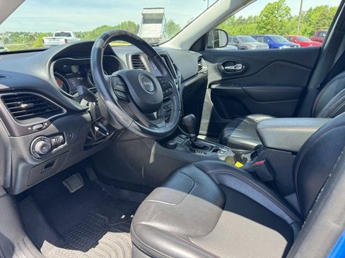 Used 2021 Jeep Cherokee Trailhawk w/ Sun, Sound & Nav Group AWD/4WD image 13