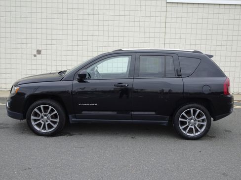 Used 2017 Jeep Compass High Altitude image 4