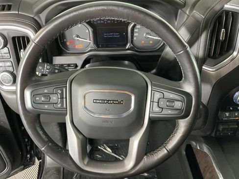 Used 2022 GMC Sierra 2500 Denali w/ Denali Black Diamond Edition image 20