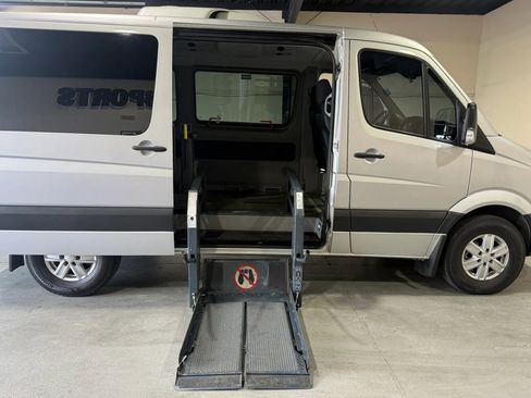 Used 2016 Mercedes-Benz Sprinter 2500 image 1