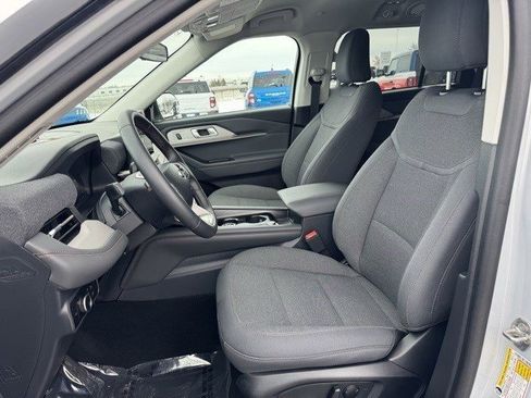 Certified 2025 Ford Explorer Active image 13