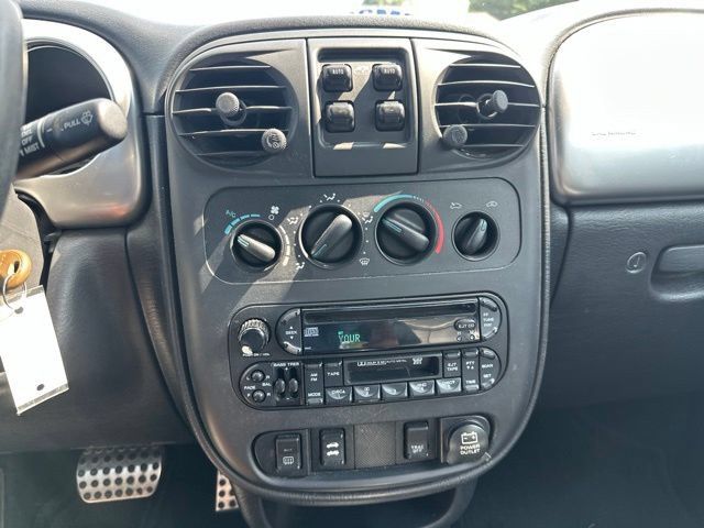 Used 2005 Chrysler PT Cruiser GT FWD image 11