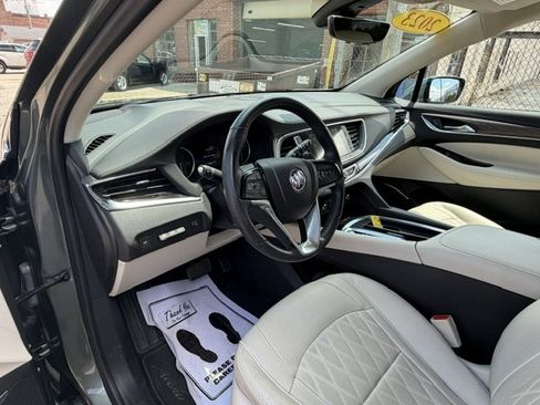 Used 2023 Buick Enclave Avenir FWD image 9