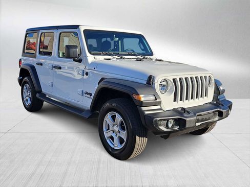 Used 2022 Jeep Wrangler Unlimited Sport S image 2