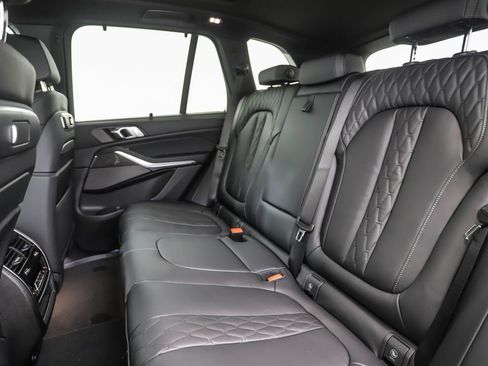 Used 2026 BMW X5 M60i image 24