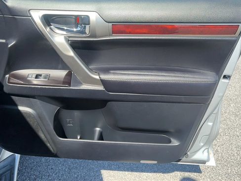 Used 2010 Lexus GX 460 image 43