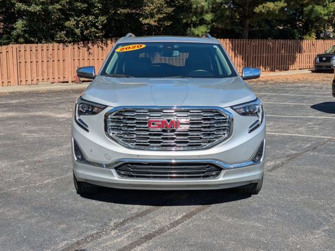Used 2020 GMC Terrain Denali w/ Denali Premium Package image 2
