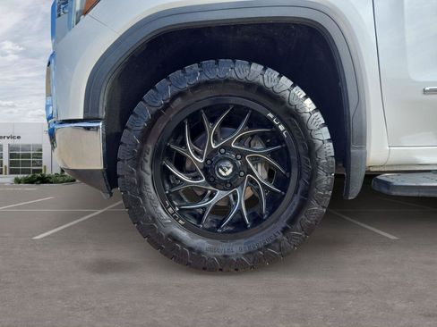 Used 2021 GMC Sierra 1500 SLT RWD image 11