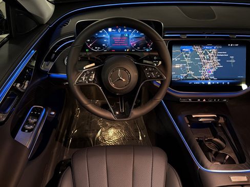 New 2027 Mercedes-Benz E 450 4MATIC Sedan image 13