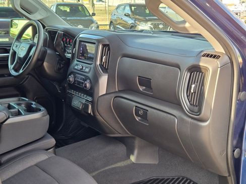 Certified 2023 Chevrolet Silverado 1500 Custom image 29
