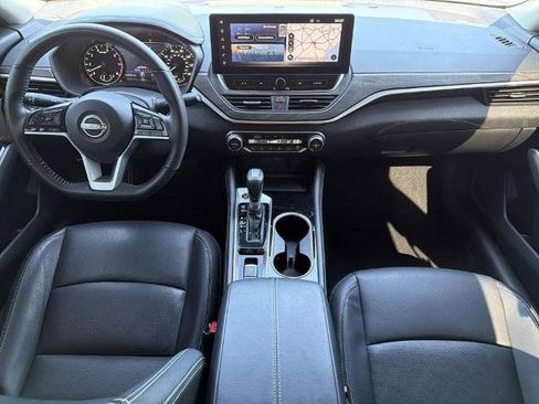 Certified 2025 Nissan Altima 2.5 SL FWD image 2