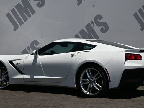 Used 2016 Chevrolet Corvette Stingray Coupe RWD image 7
