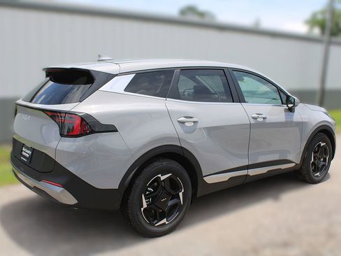 New 2026 Kia Sportage EX FWD image 6