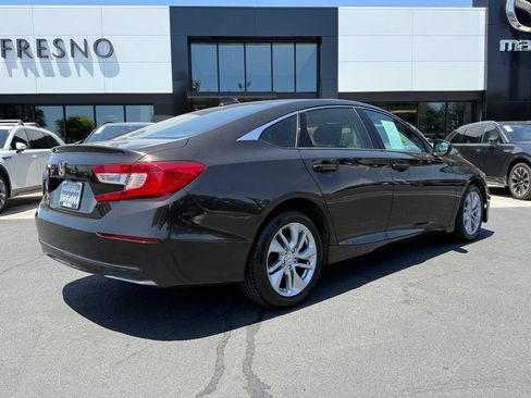 Used 2018 Honda Accord LX image 9
