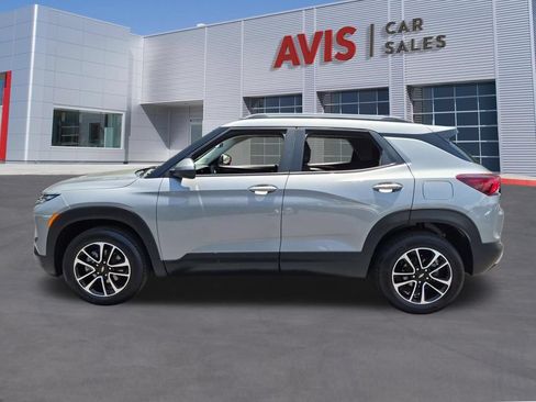 Used 2025 Chevrolet TrailBlazer LT AWD/4WD image 10