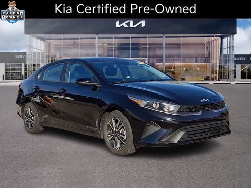 Certified 2023 Kia Forte LXS w/ LXS Technology Package FWD image 1